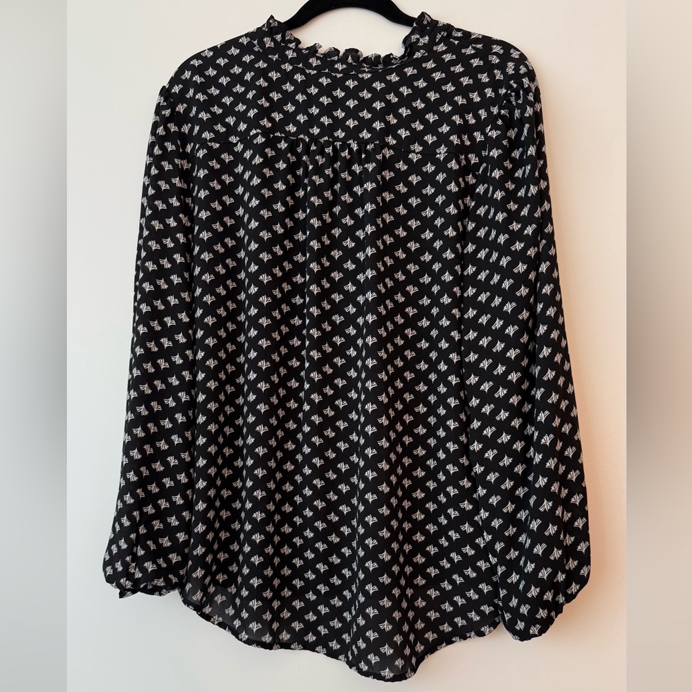 Price Drop Chic Black And White Patterned Blouse - image 2